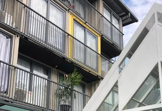 濟南大小門牙景區(qū)住人集裝箱房度假酒店
